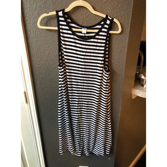 Old Navy | Dresses | Old Navy Casual Midi Dress Black And White Stripes